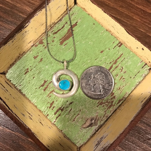 ▪️Silver & Turquoise Pendant on Chain - Picture 8 of 8